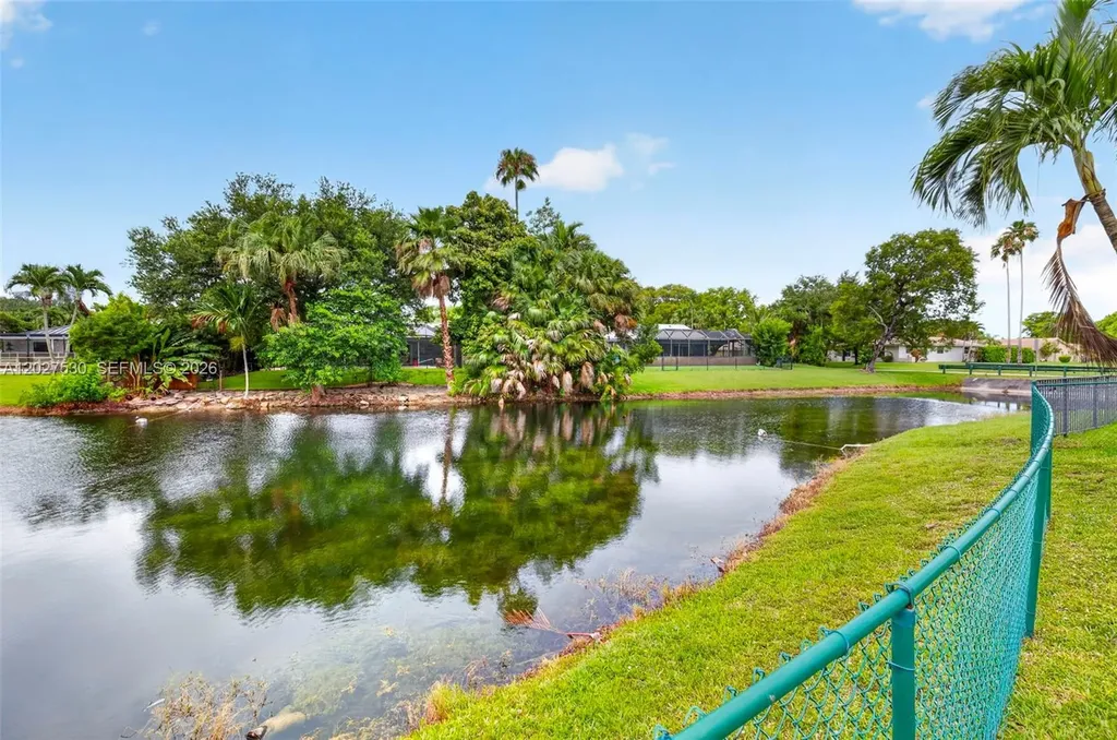 1860 NW 107th Terrace Coral Springs FL 33071