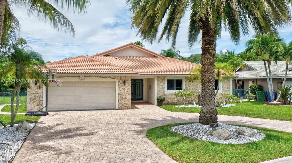 1860 NW 107th Terrace Coral Springs FL 33071