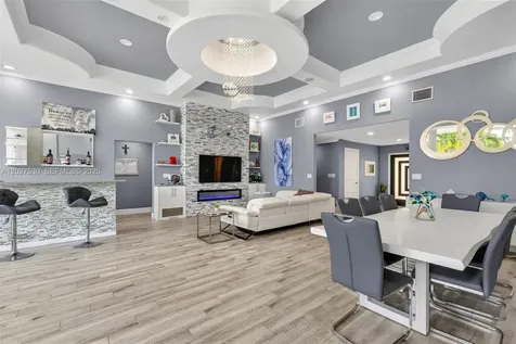 1860 NW 107th Terrace Coral Springs FL 33071