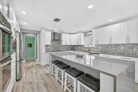 1860 NW 107th Terrace Coral Springs FL 33071