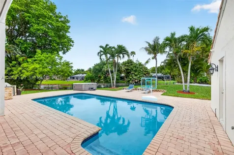 1860 NW 107th Terrace Coral Springs FL 33071