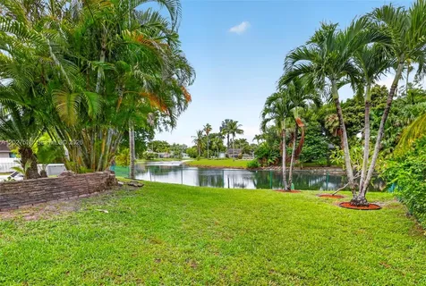 1860 NW 107th Terrace Coral Springs FL 33071