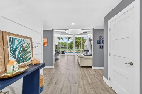 1860 NW 107th Terrace Coral Springs FL 33071