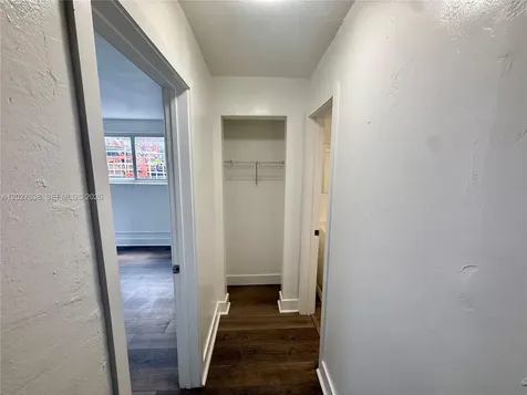 143 SW 9th Street Miami FL 33130