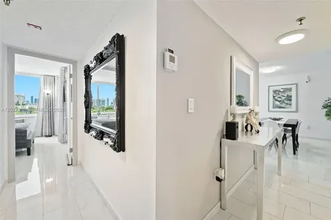 17890 Dixie North Miami Beach FL 33160