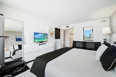 17890 Dixie North Miami Beach FL 33160