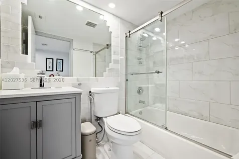 17890 W Dixie Highway North Miami Beach FL 33160
