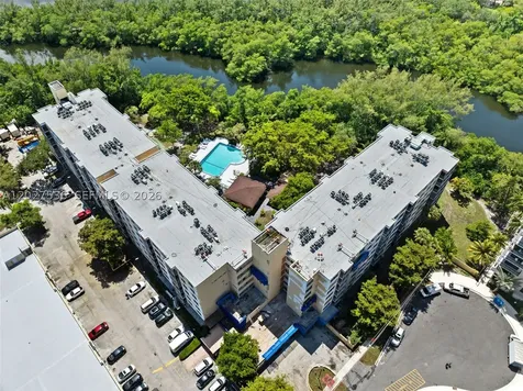 17890 W Dixie Highway North Miami Beach FL 33160