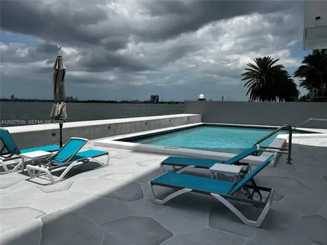 555 NE 30 Miami FL 33137