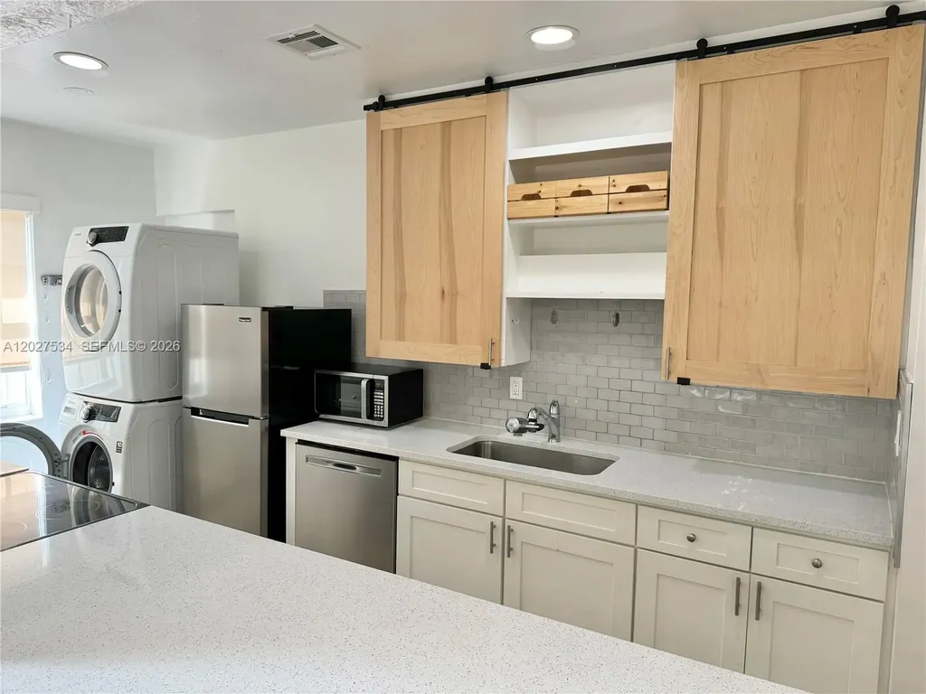 406 SE 11th Court Fort Lauderdale FL 33316