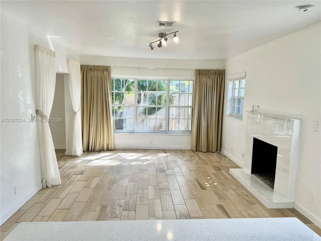406 SE 11th Court Fort Lauderdale FL 33316