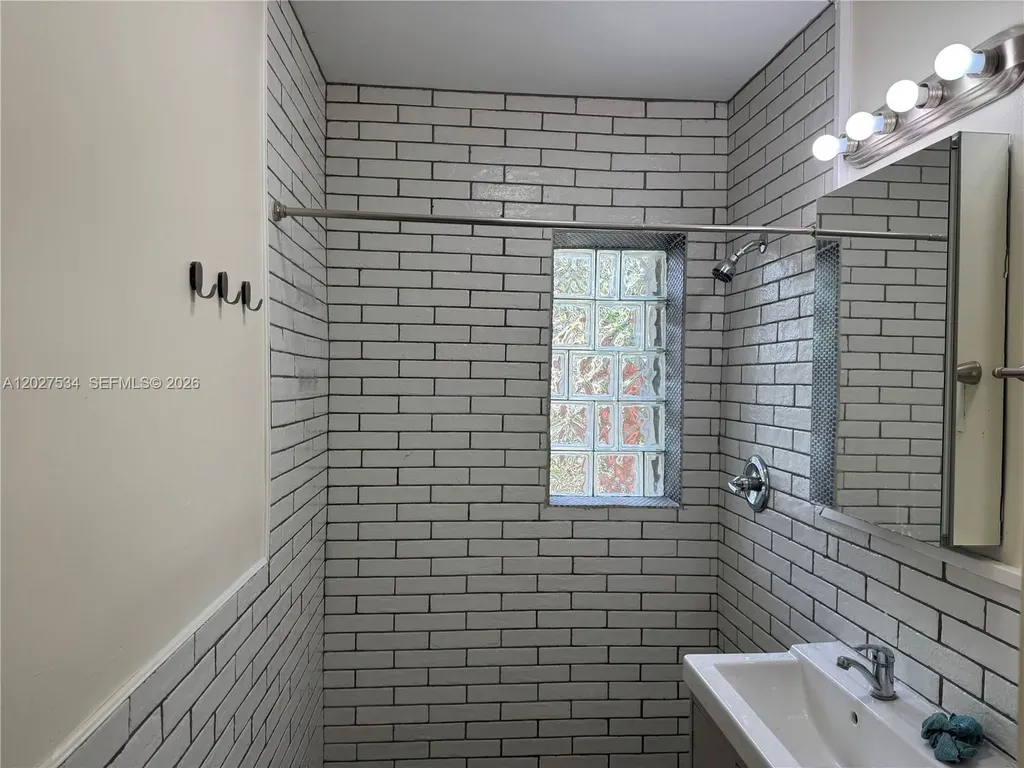 406 SE 11th Court Fort Lauderdale FL 33316