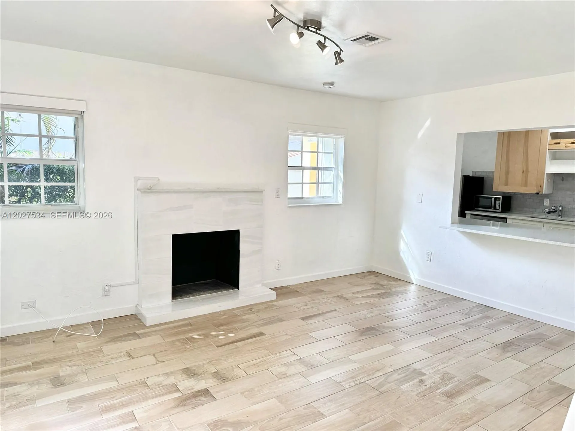 406 SE 11th Court Fort Lauderdale FL 33316