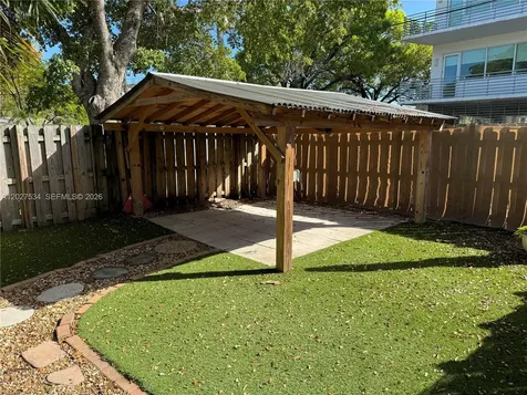 406 SE 11th Court Fort Lauderdale FL 33316