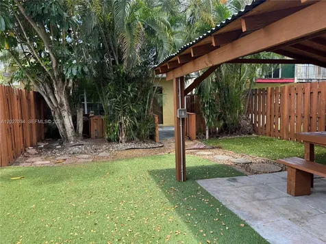 406 SE 11th Court Fort Lauderdale FL 33316