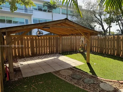 406 SE 11th Court Fort Lauderdale FL 33316