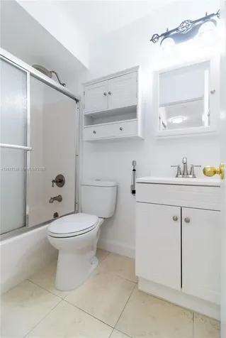 8360 NW 10th Street Miami FL 33126