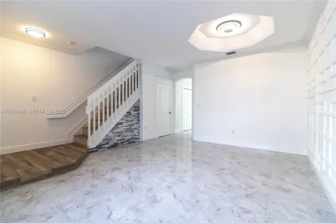 8360 NW 10th Street Miami FL 33126