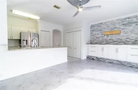 8360 NW 10th Street Miami FL 33126