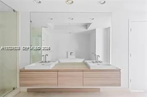 17111 Biscayne Boulevard North Miami Beach FL 33160