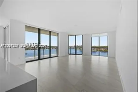 17111 Biscayne Boulevard North Miami Beach FL 33160