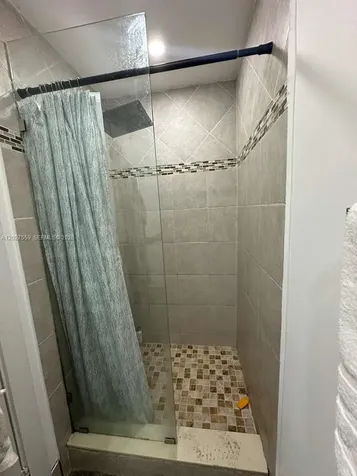 685 SW 7th Terrace Dania Beach FL 33004
