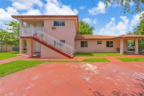 2986 NW 26th Street Miami FL 33142