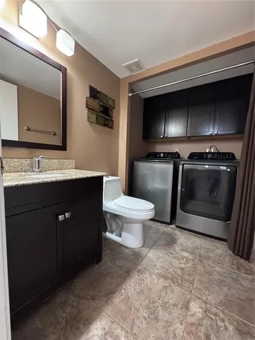 1532 W Harmony Lake Circle Davie FL 33324