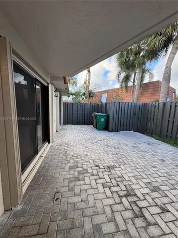 1532 W Harmony Lake Circle Davie FL 33324