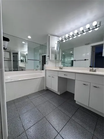 1532 W Harmony Lake Circle Davie FL 33324