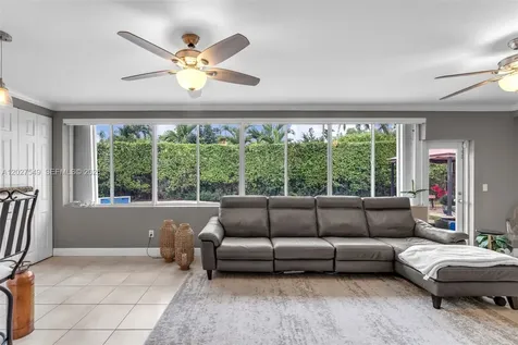 5810 SW 89th Court Miami FL 33173