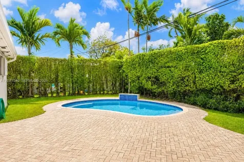 5810 SW 89th Court Miami FL 33173