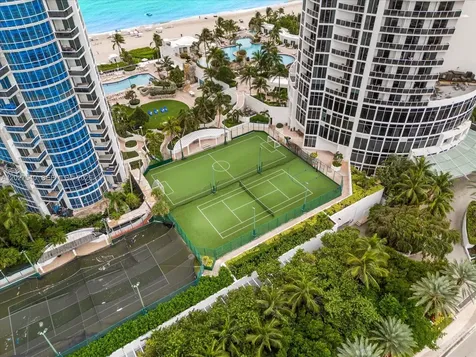 18001 Collins Avenue Sunny Isles Beach FL 33160