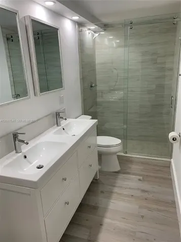 5838 SW 74th Terrace South Miami FL 33143