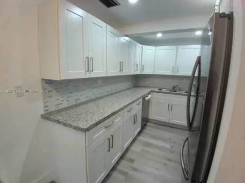 5838 SW 74th Terrace South Miami FL 33143