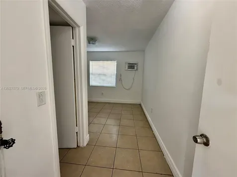 Hialeah FL 33010