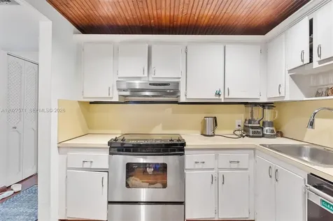 20400 W Country Club Drive Aventura FL 33180