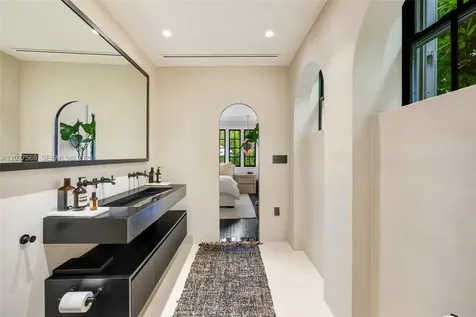 1225 Alhambra Circle Coral Gables FL 33134