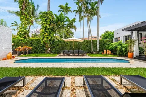 1225 Alhambra Circle Coral Gables FL 33134