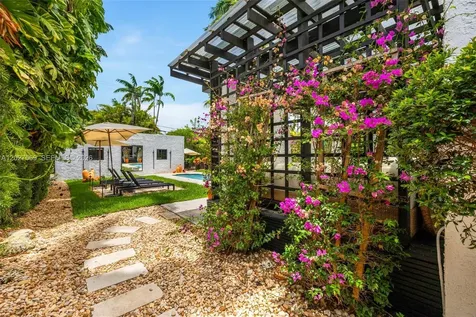 1225 Alhambra Circle Coral Gables FL 33134