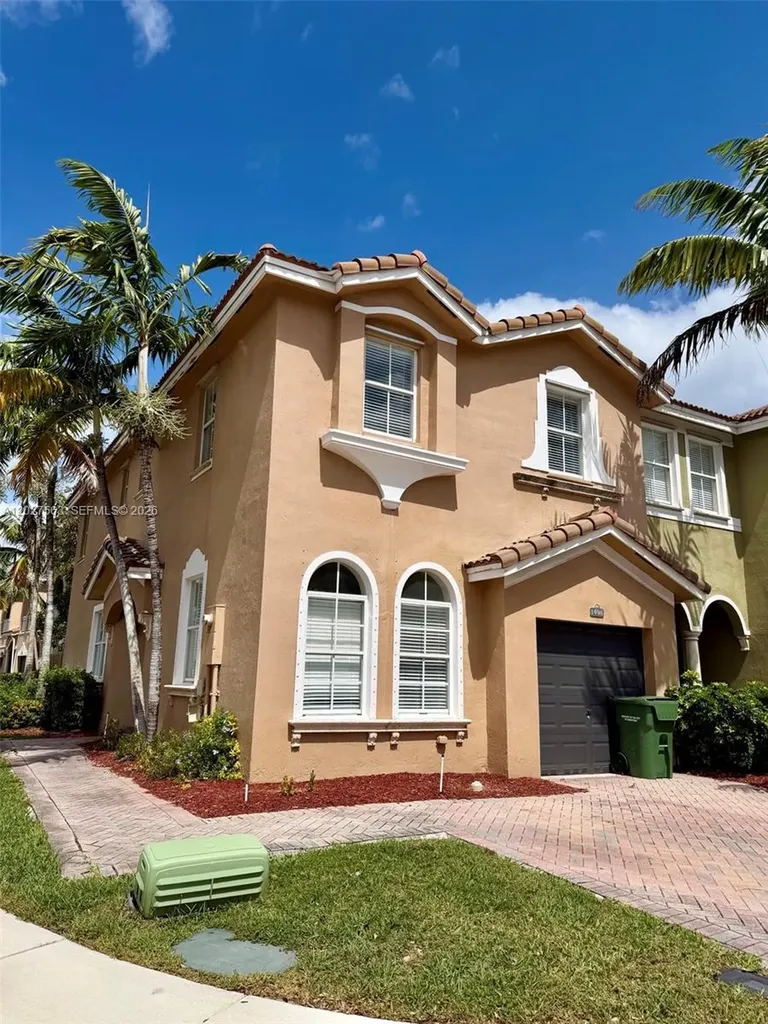 1498 SE 25th Avenue Homestead FL 33035