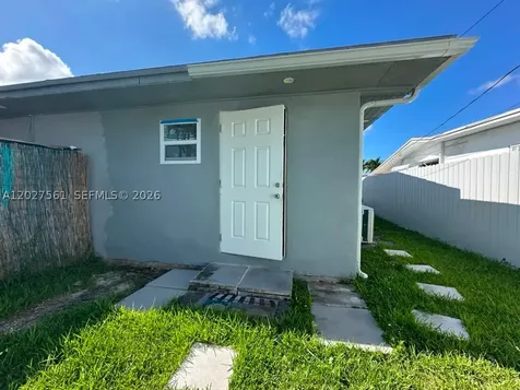 1090 W 60th Street Hialeah FL 33012
