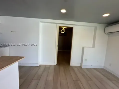 1090 W 60th Street Hialeah FL 33012