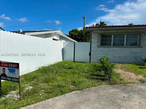 1090 W 60th Street Hialeah FL 33012