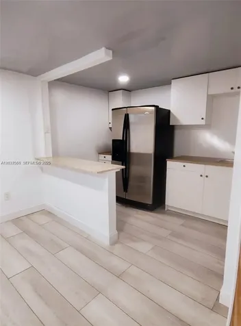1090 W 60th Street Hialeah FL 33012