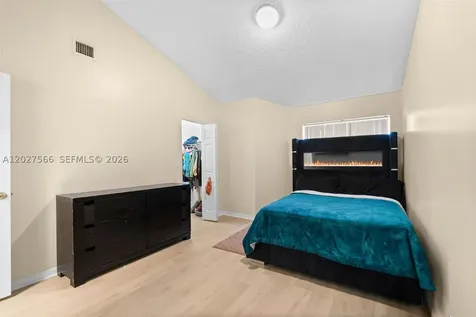 3405 NW 44th Street Oakland Park FL 33309
