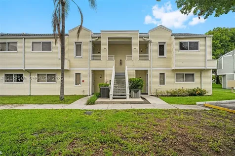 3405 NW 44th Street Oakland Park FL 33309