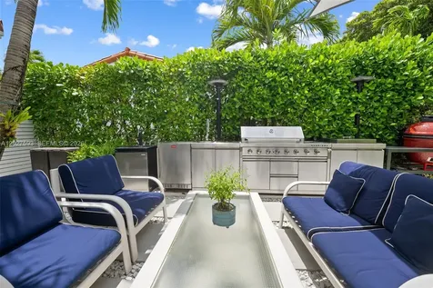 39 Montilla Avenue Coral Gables FL 33134