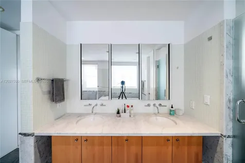 230 Water Way Miami Beach FL 33141