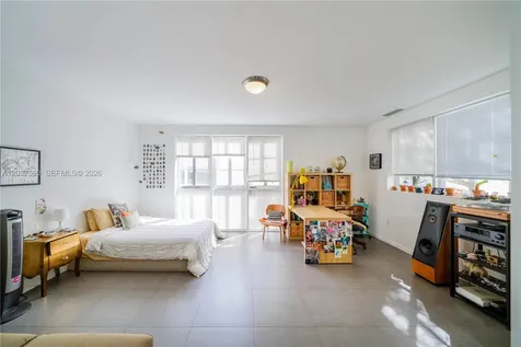 230 Water Way Miami Beach FL 33141